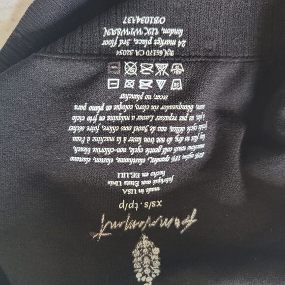 Free People Movement Size XS Good Karma Crop Tank Black Cross Back Symbol Front - Picture 5 of 6